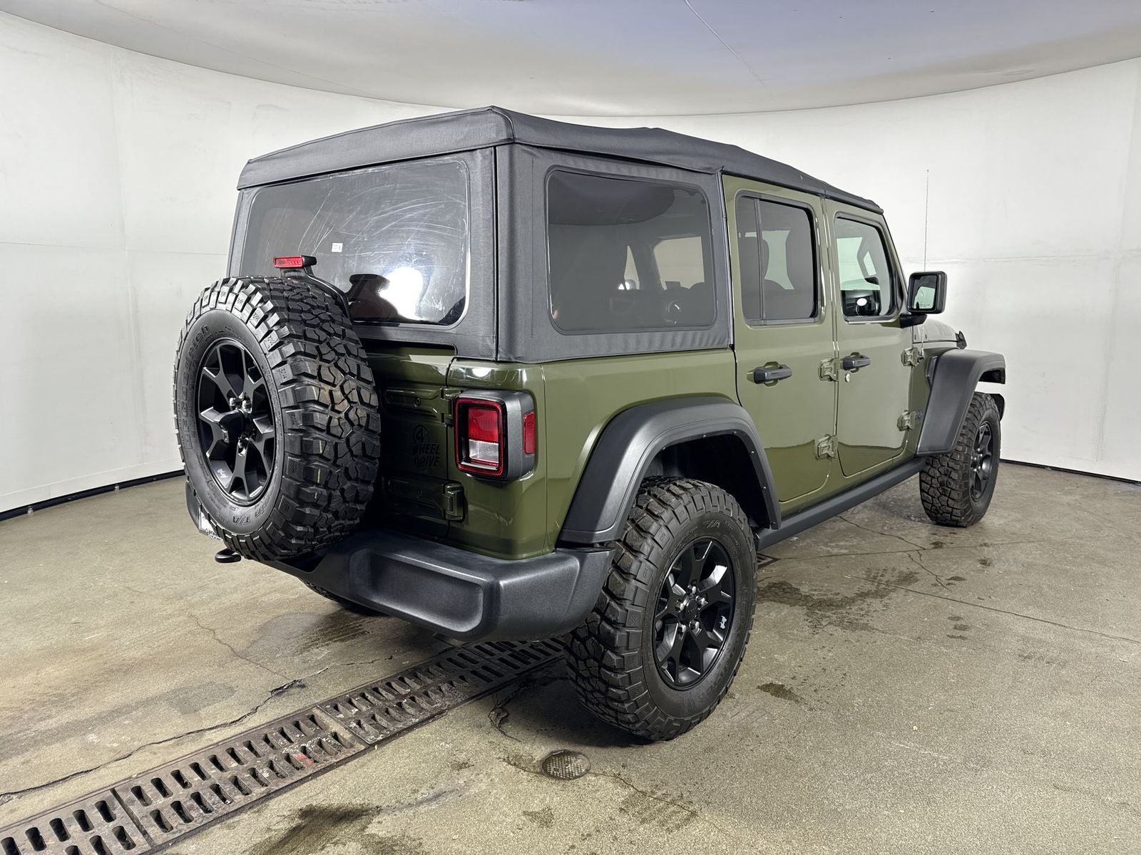 2022 Jeep Wrangler Unlimited Willys