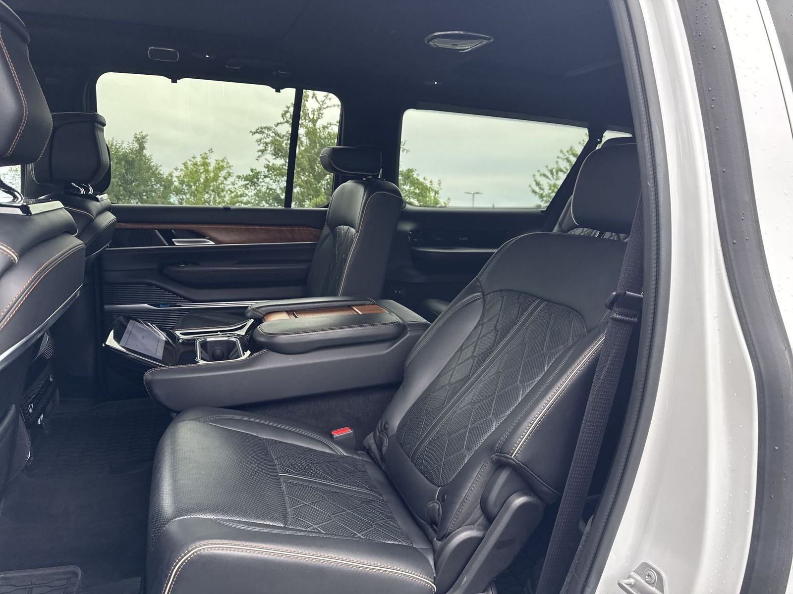 2024 Jeep Grand Wagoneer L Series III