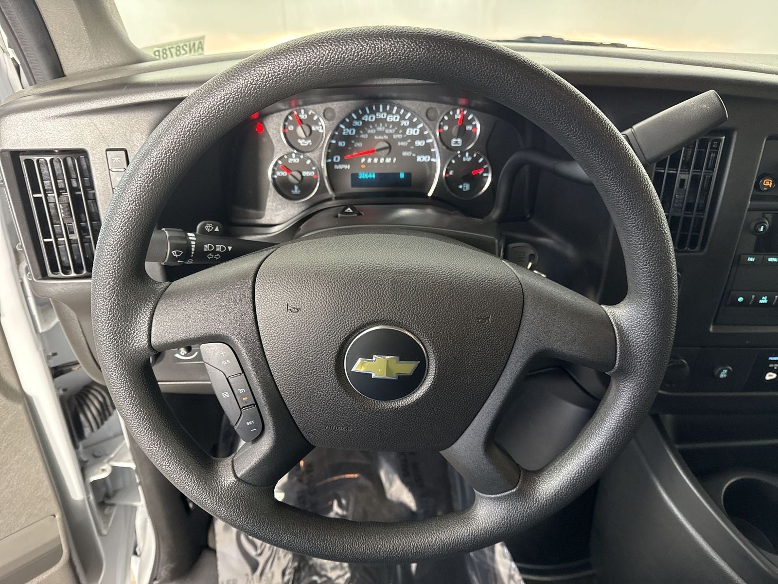 2024 Chevrolet Express 3500 LT Passenger