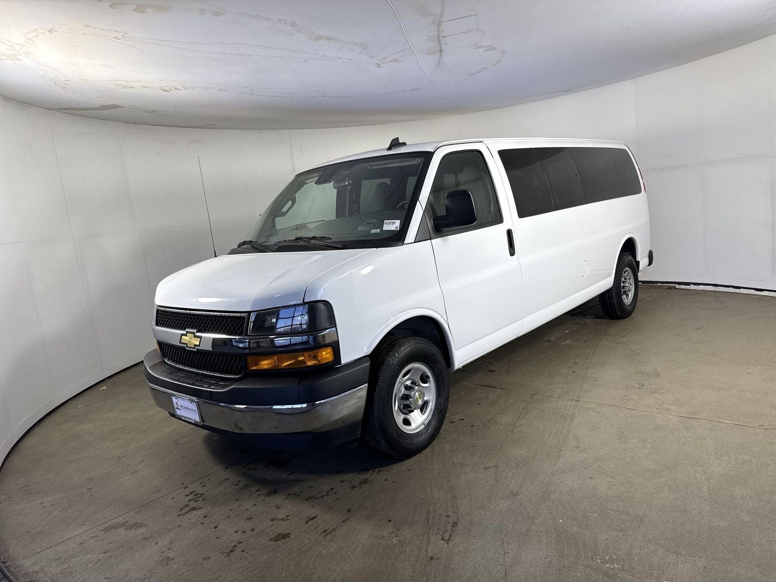 2024 Chevrolet Express 3500 LT Passenger