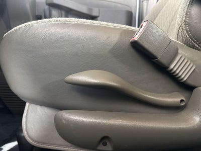 2024 Chevrolet Express 3500 LT Passenger