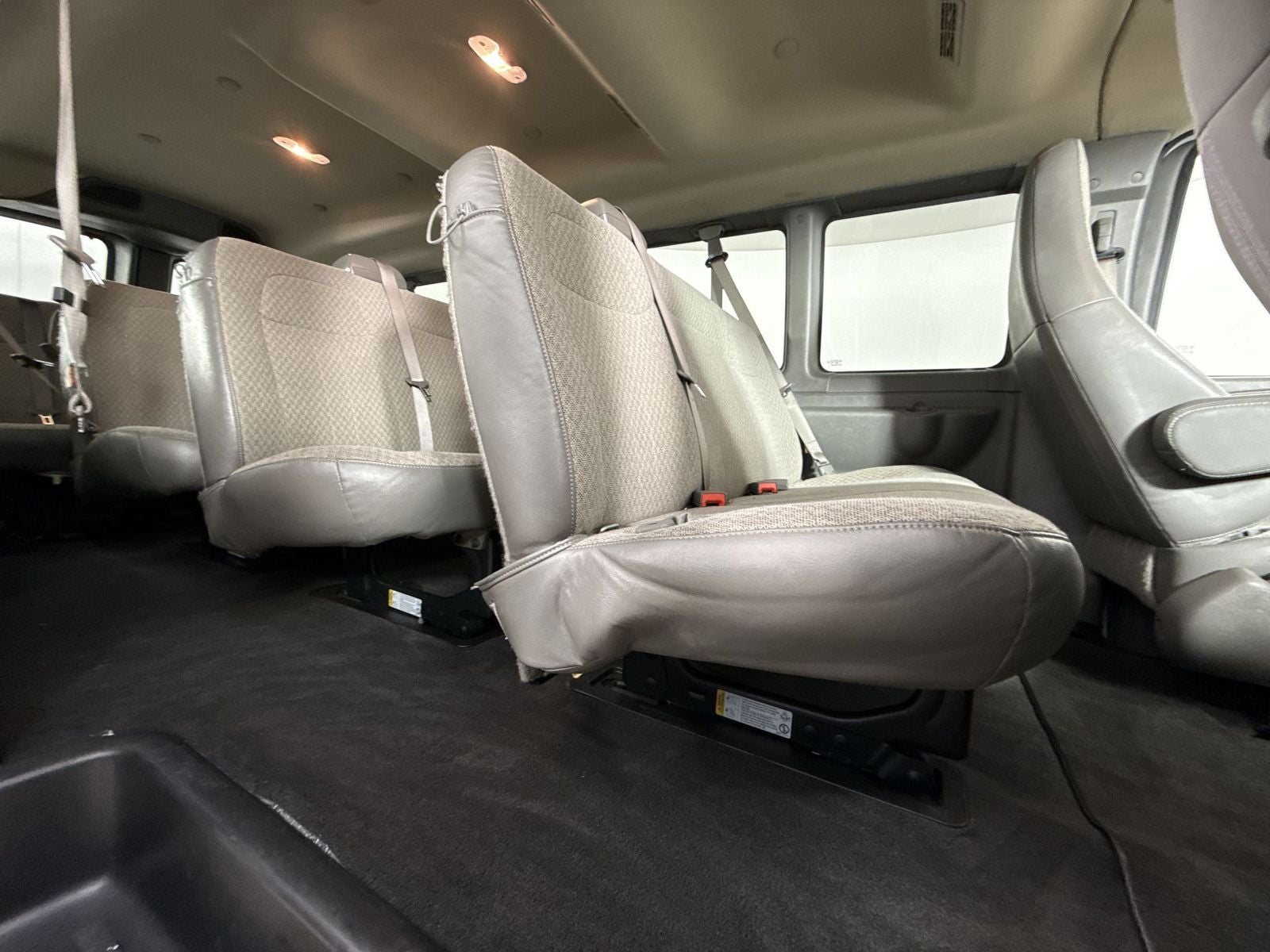 2024 Chevrolet Express 3500 LT Passenger