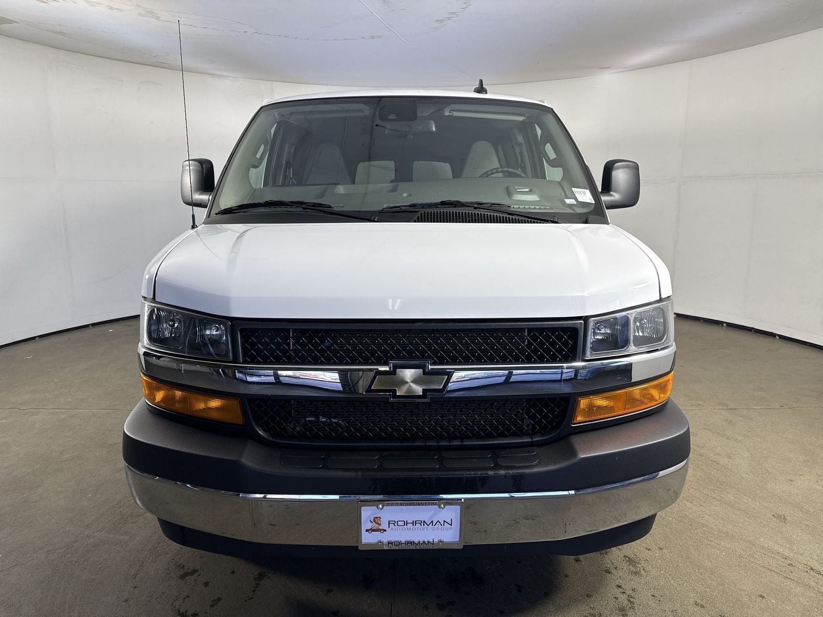 2024 Chevrolet Express 3500 LT Passenger