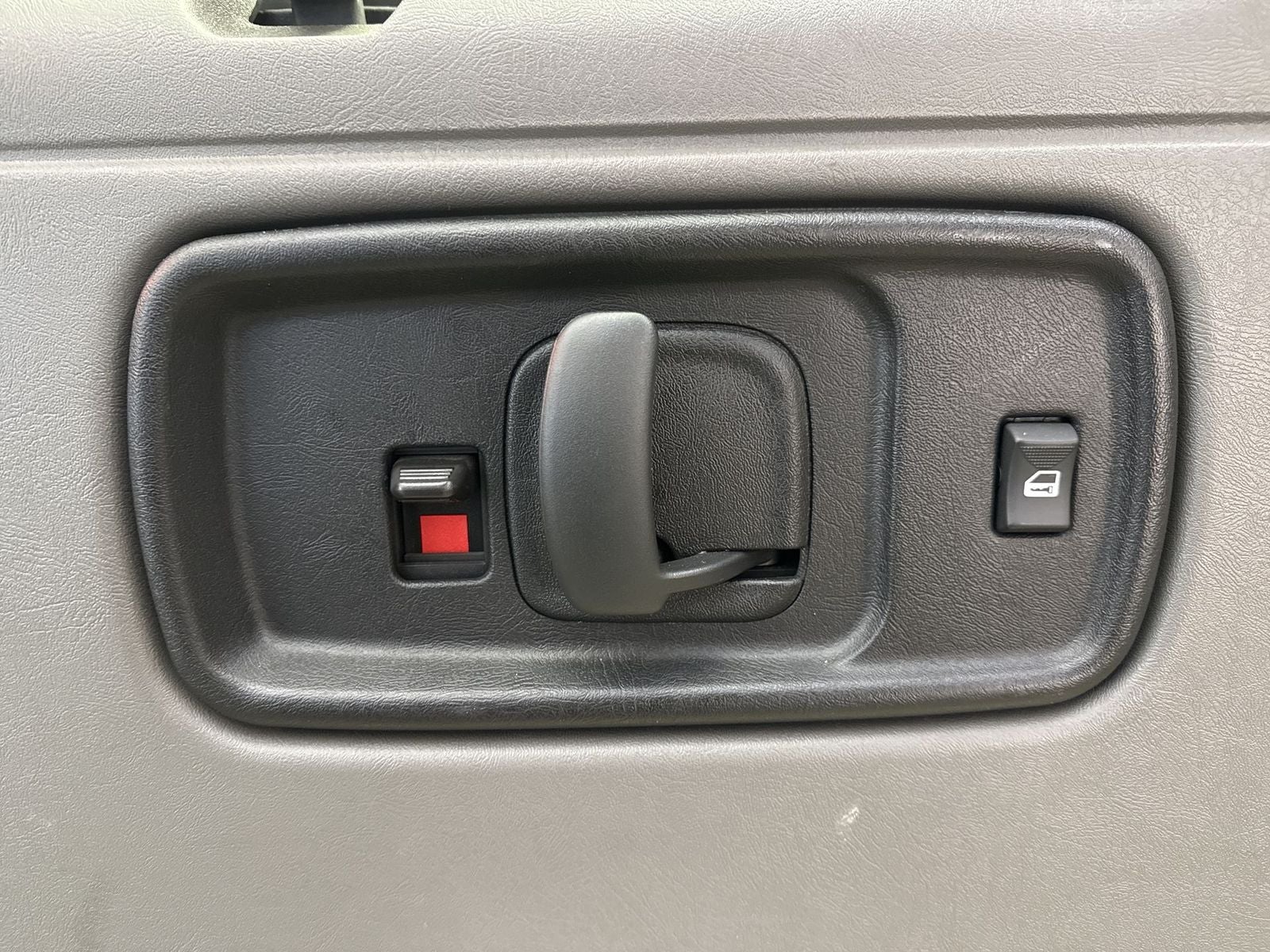 2024 Chevrolet Express 3500 LT Passenger