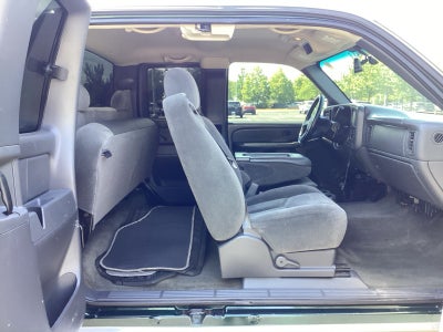2005 Chevrolet Silverado 1500 LS