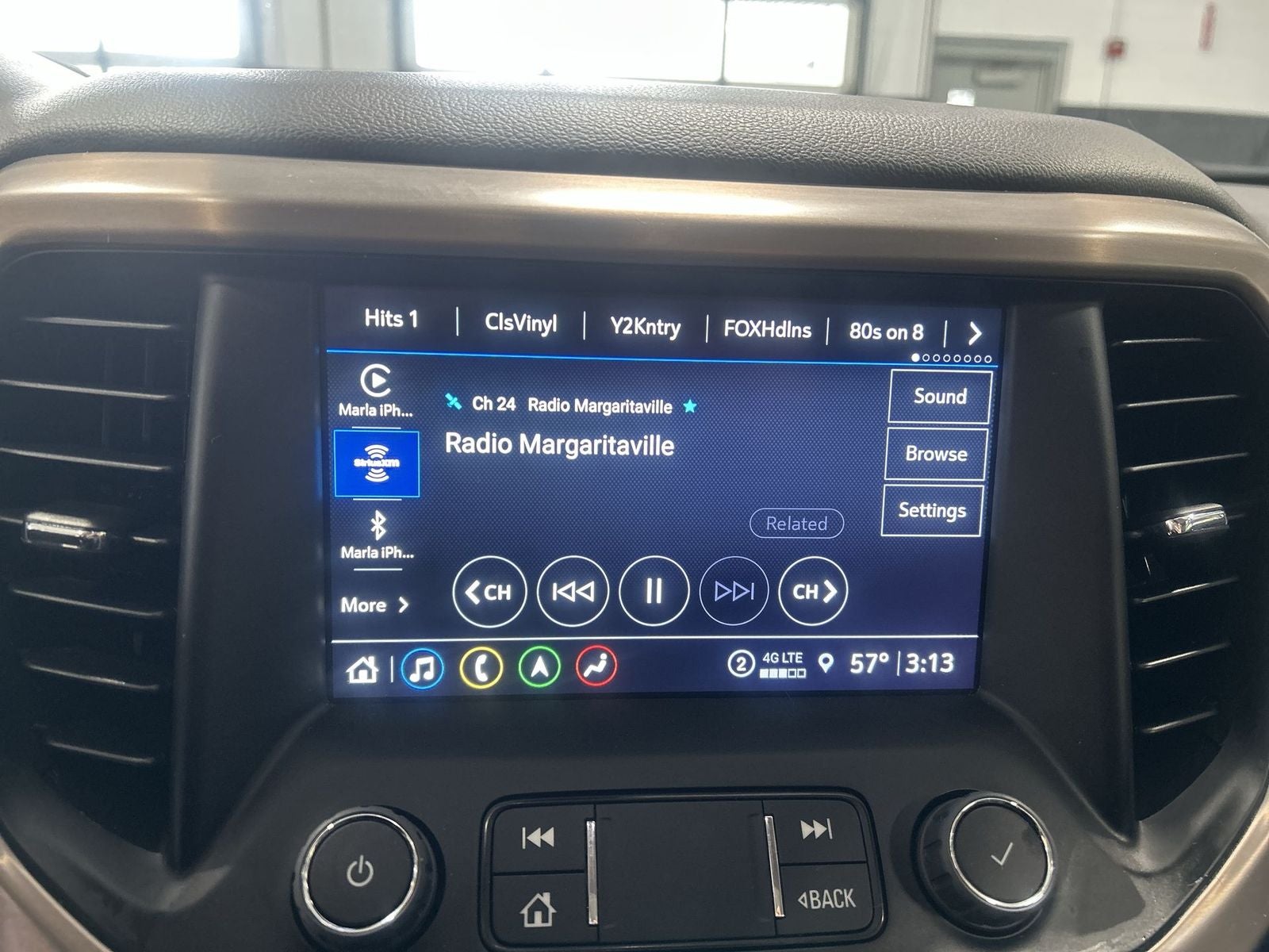 2023 GMC Acadia Denali Ultimate