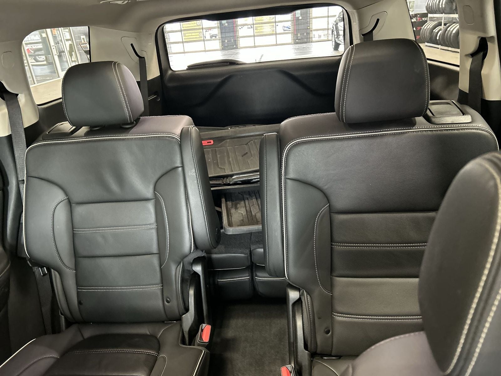 2023 GMC Acadia Denali Ultimate
