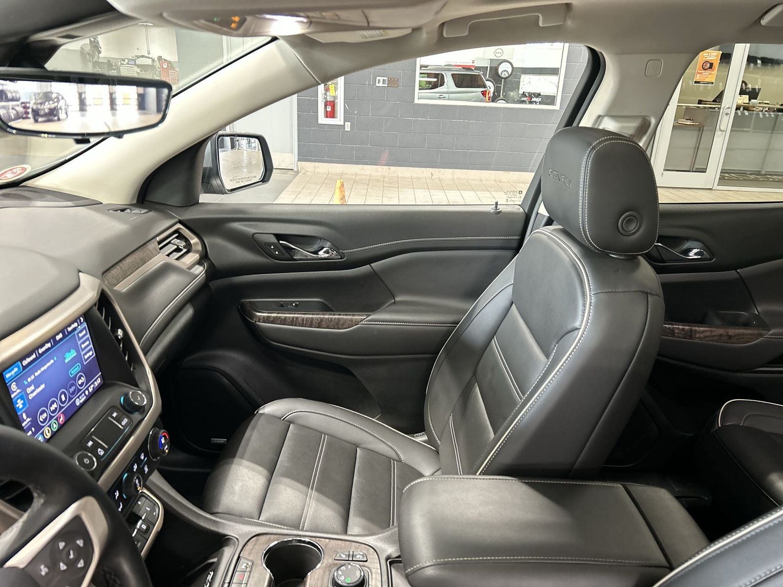 2023 GMC Acadia Denali Ultimate