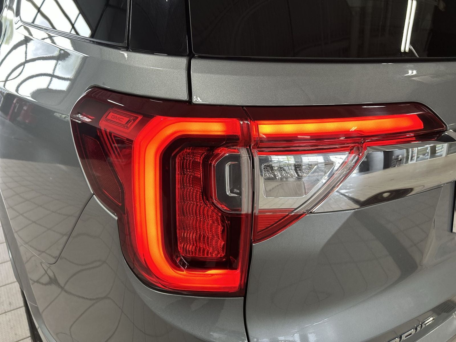 2023 GMC Acadia Denali Ultimate