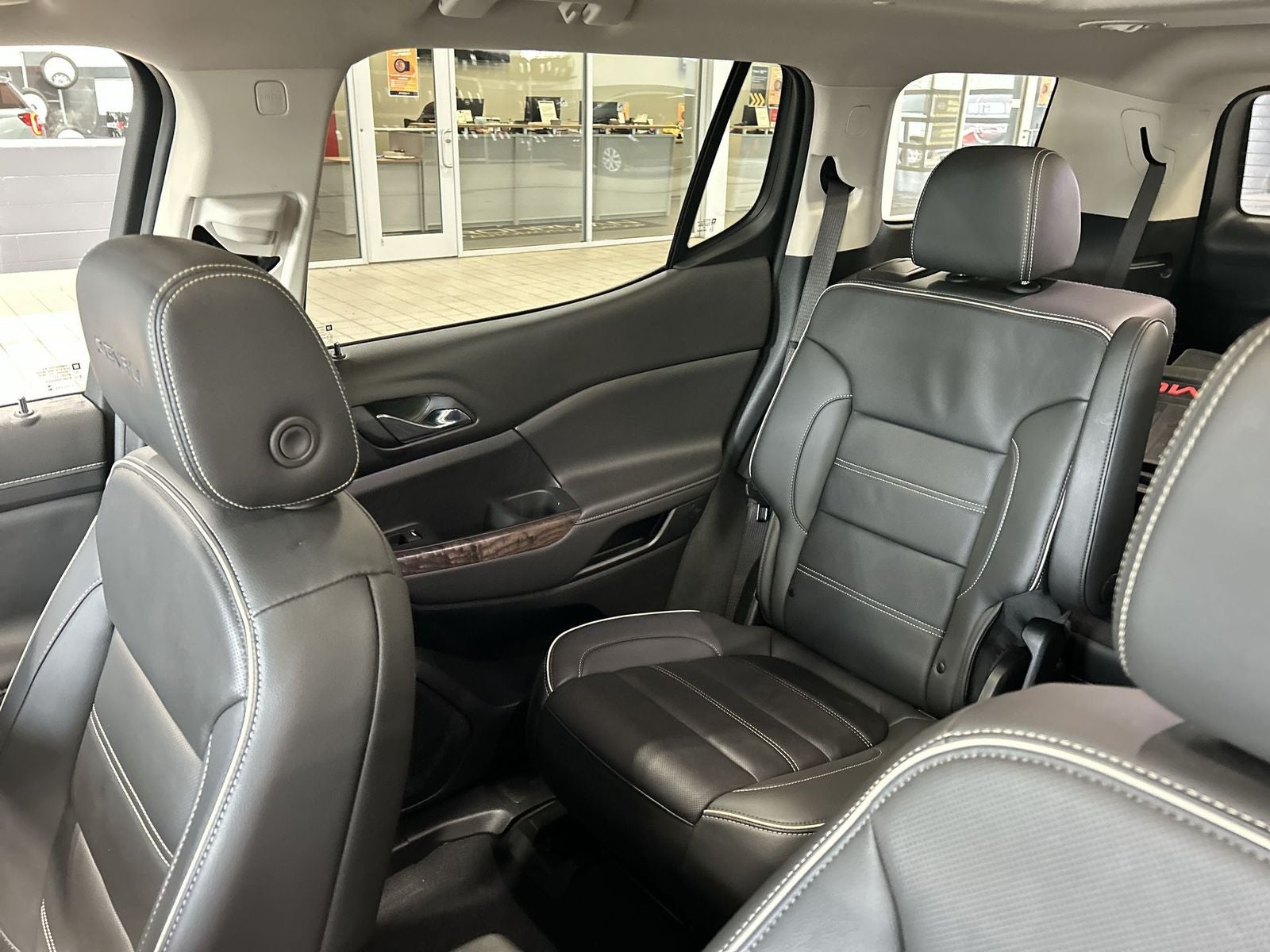 2023 GMC Acadia Denali Ultimate