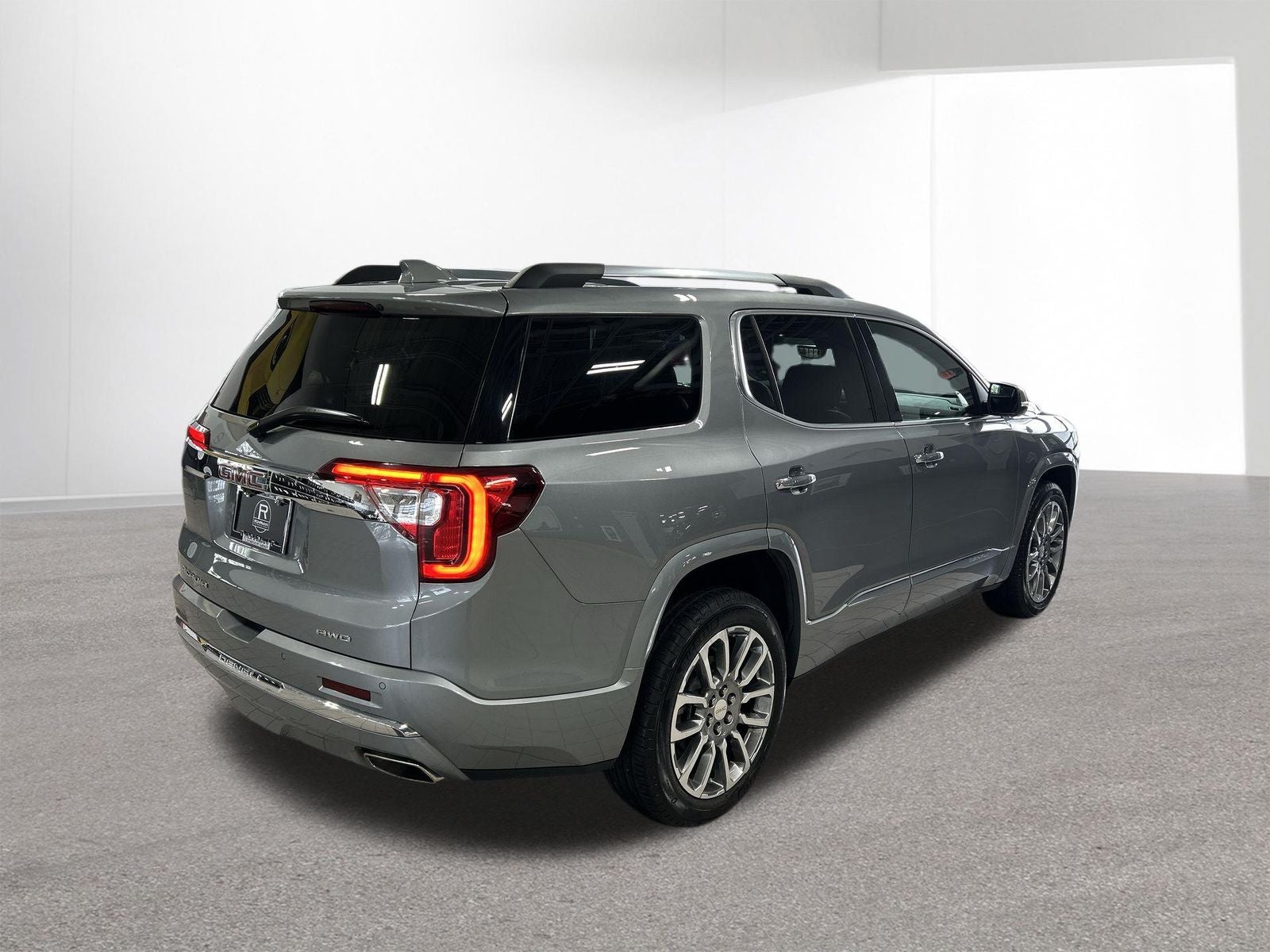 2023 GMC Acadia Denali Ultimate