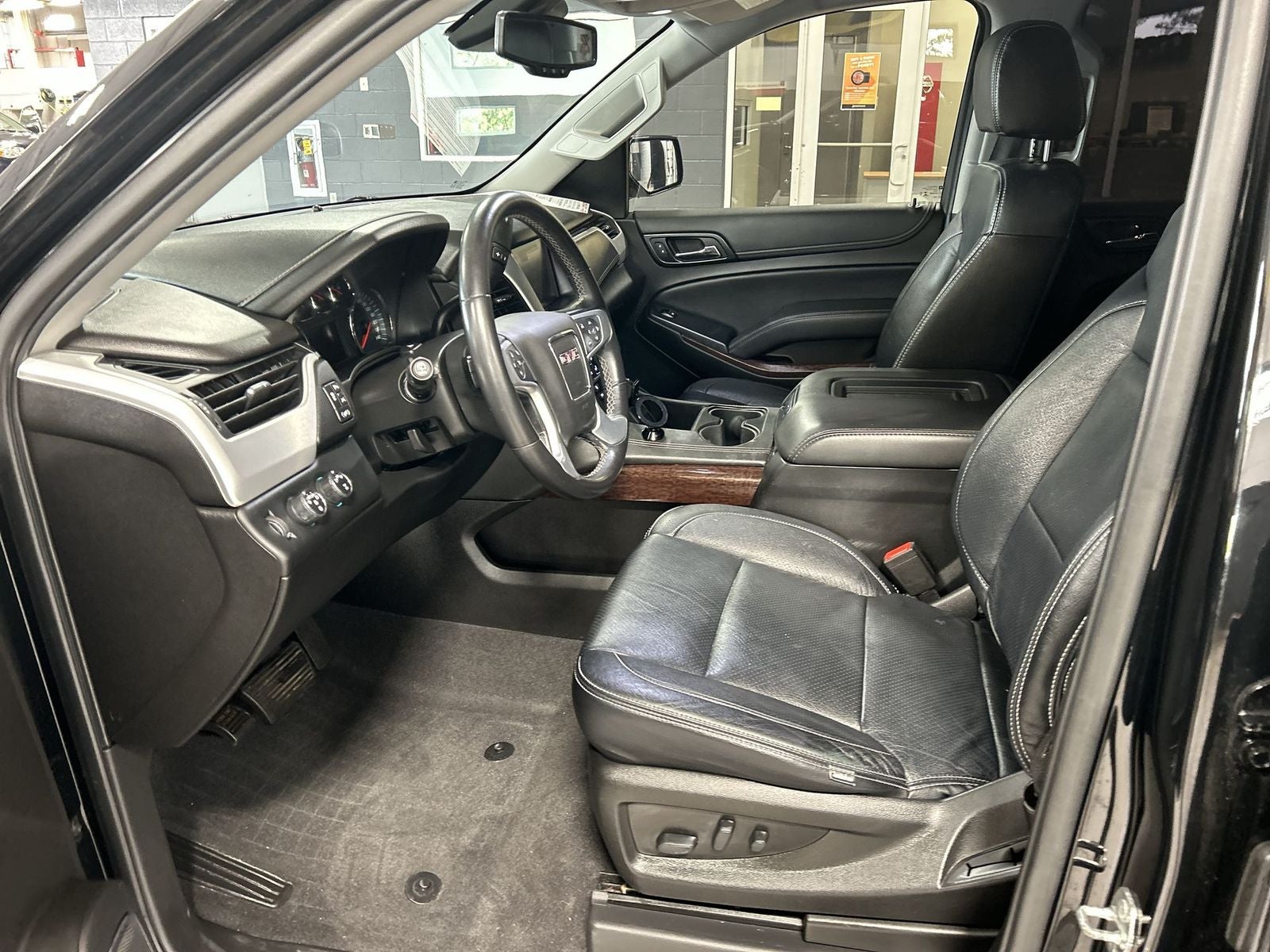 2020 GMC Yukon SLE