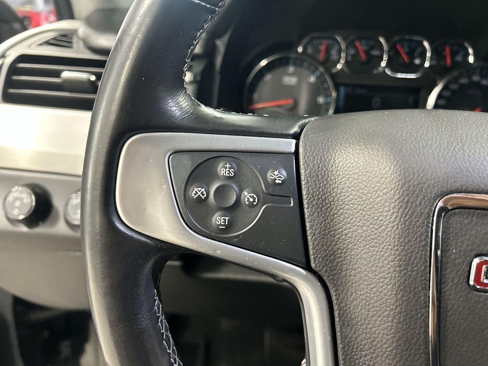 2020 GMC Yukon SLE