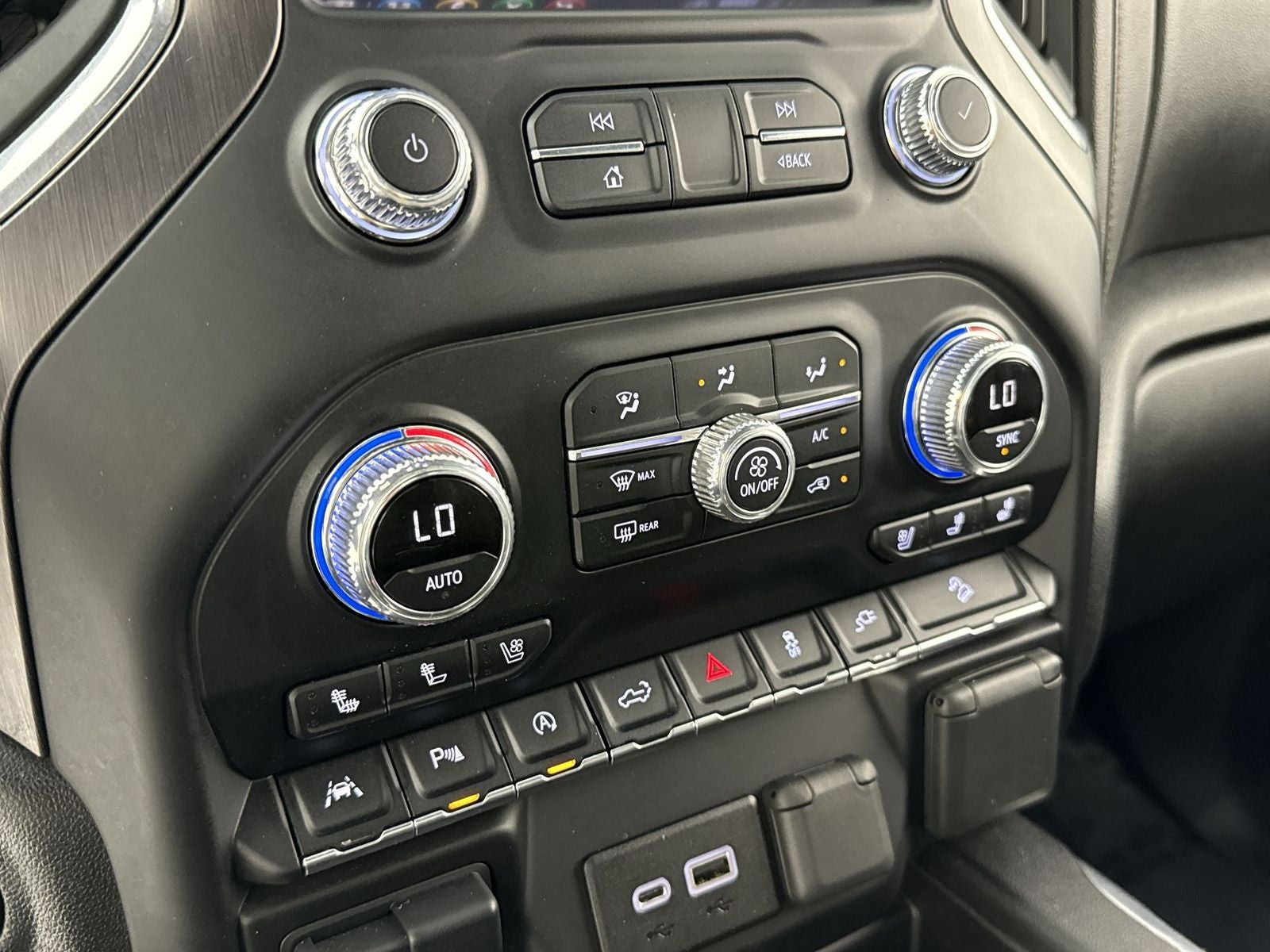 2020 GMC Sierra 1500 AT4 6.2L V8