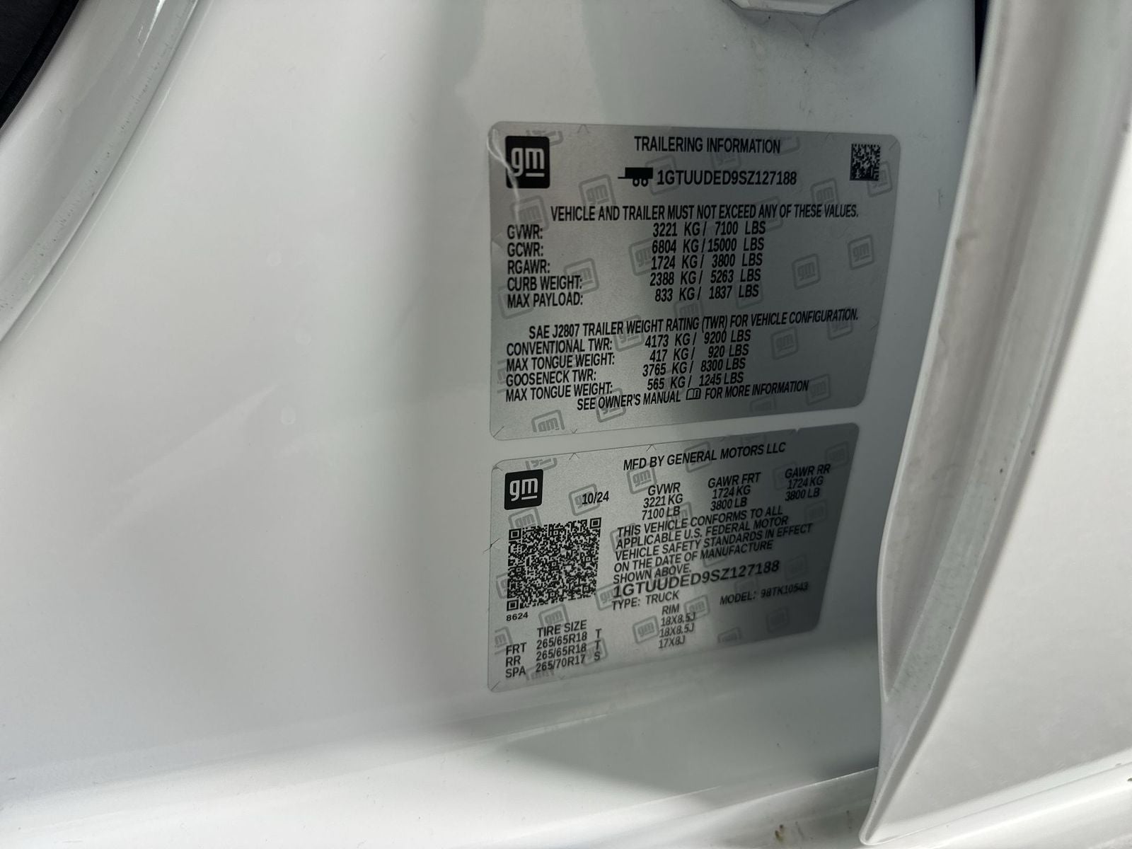 2025 GMC Sierra 1500 SLT