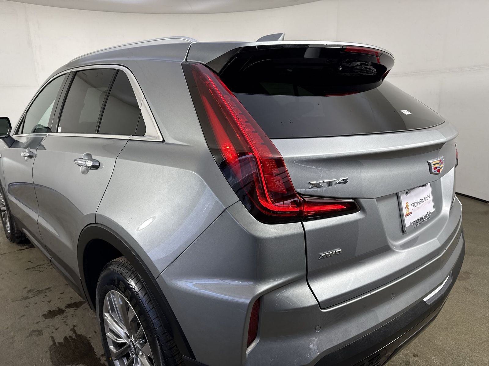 2025 Cadillac XT4 Premium Luxury