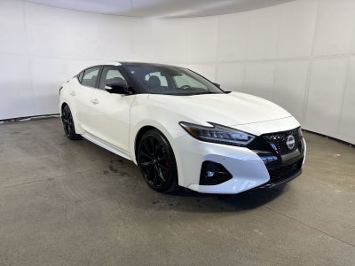 2023 Nissan Maxima SR
