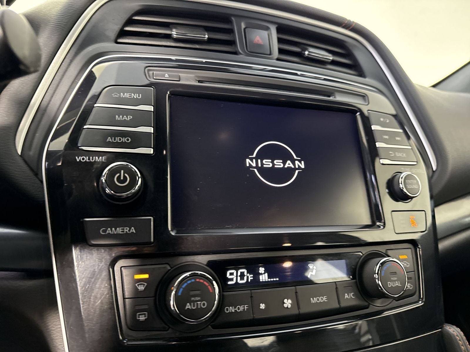 2023 Nissan Maxima SR