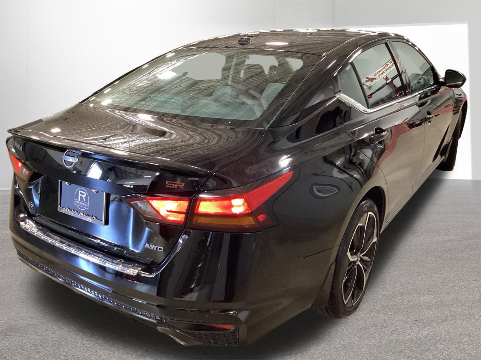 2023 Nissan Altima 2.5 SR