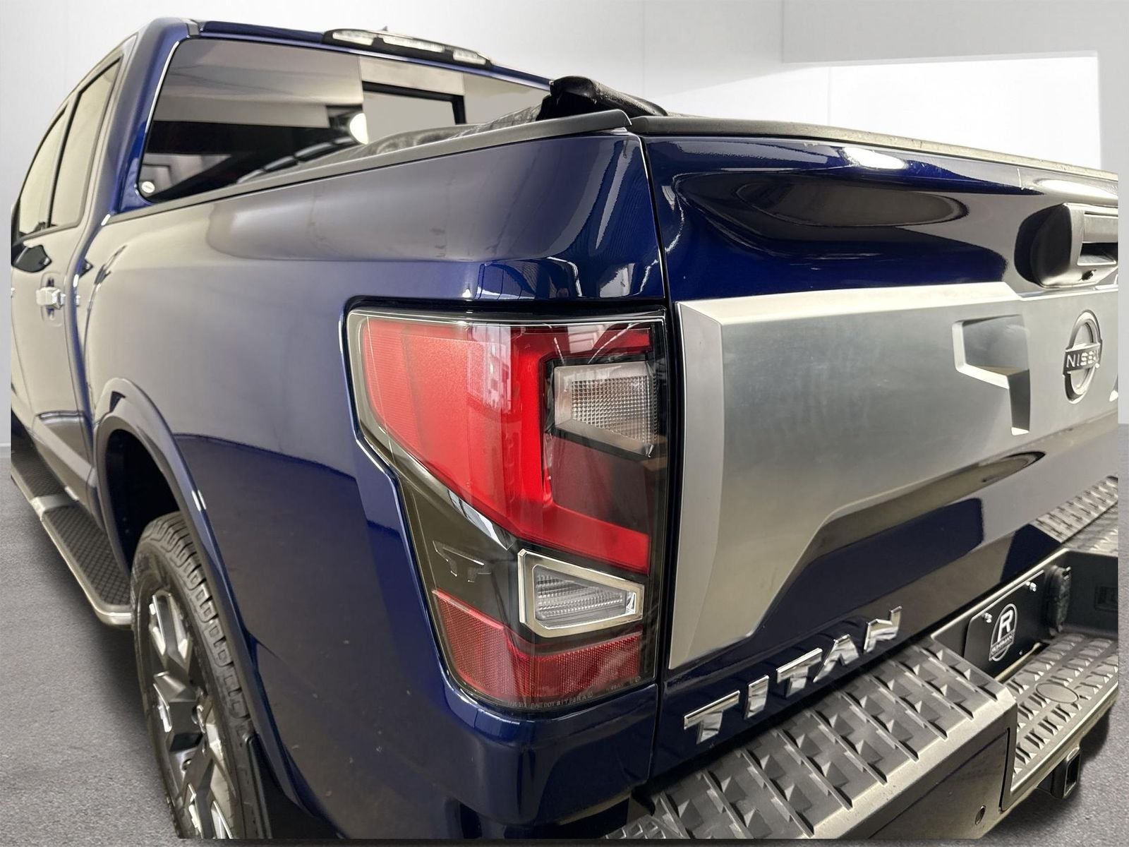2023 Nissan Titan Platinum Reserve