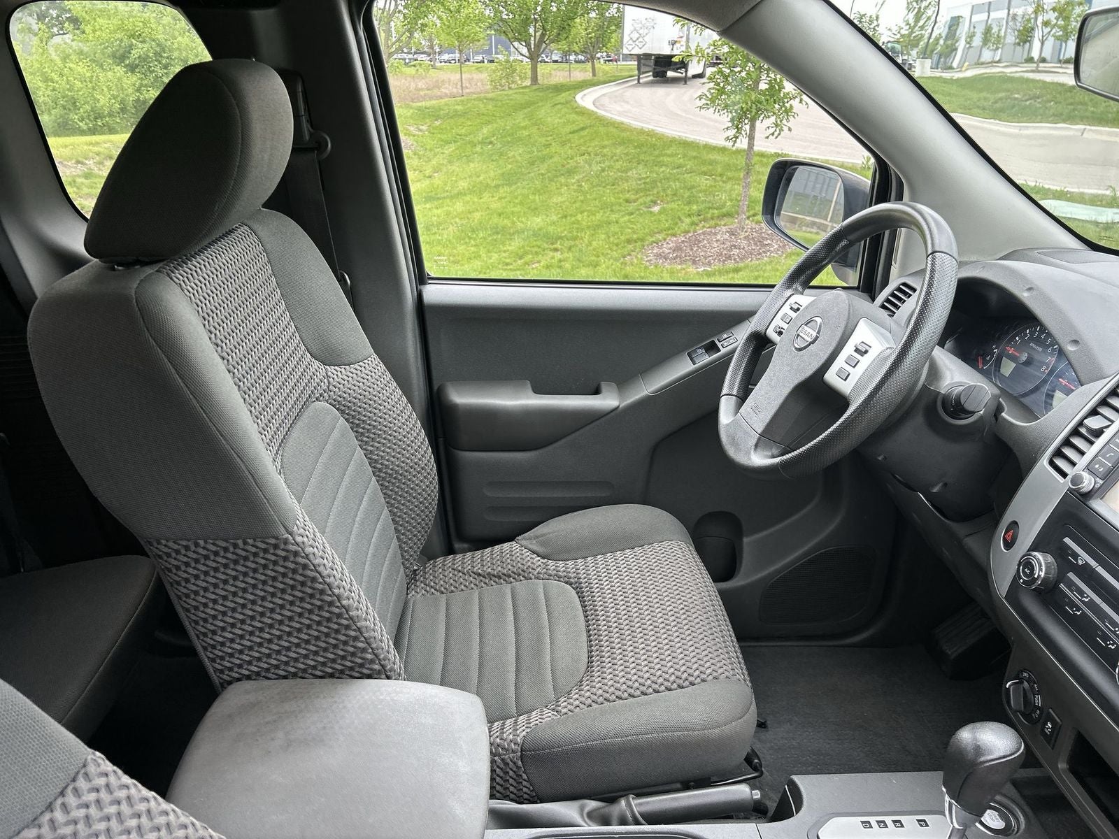 2020 Nissan Frontier SV