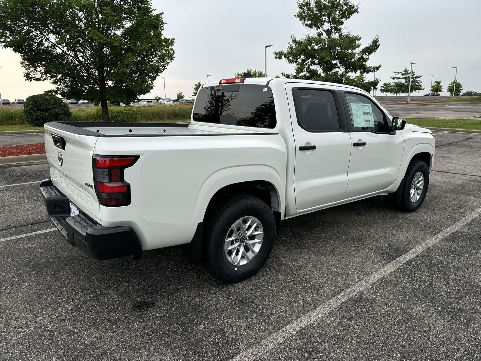 2025 Nissan Frontier S