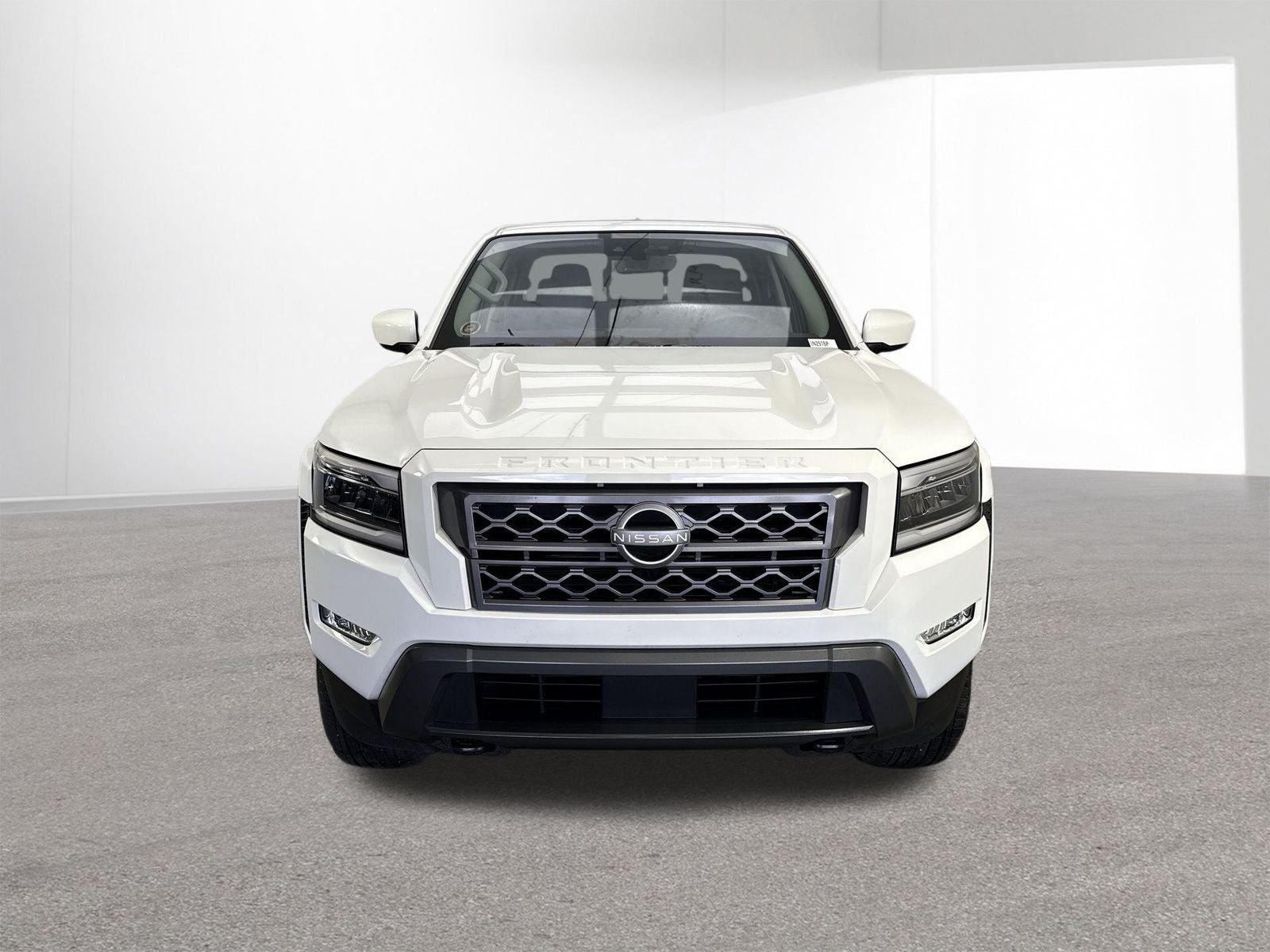 2024 Nissan Frontier SL