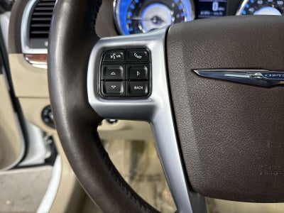 2011 Chrysler 300C Base