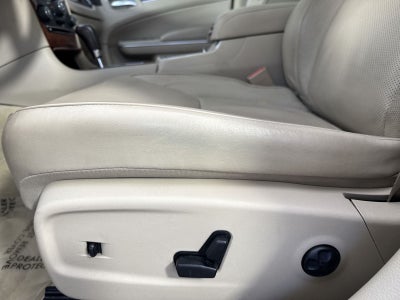 2011 Chrysler 300C Base