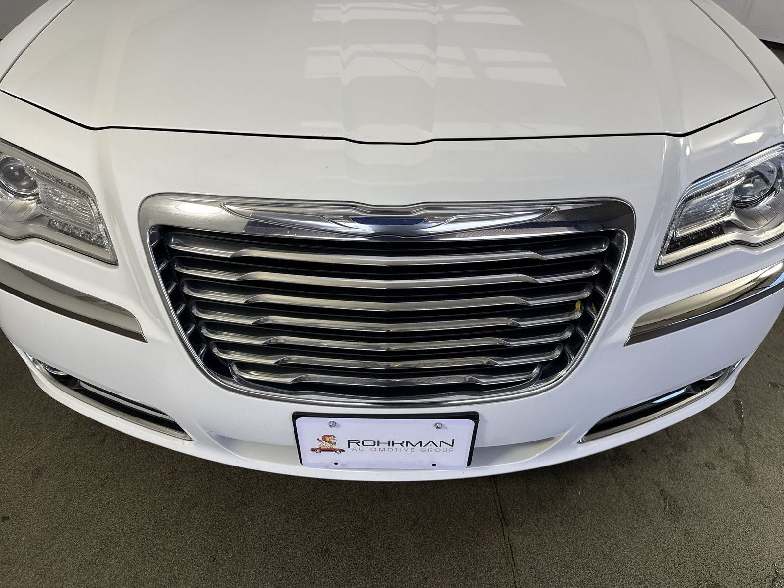 2011 Chrysler 300C Base