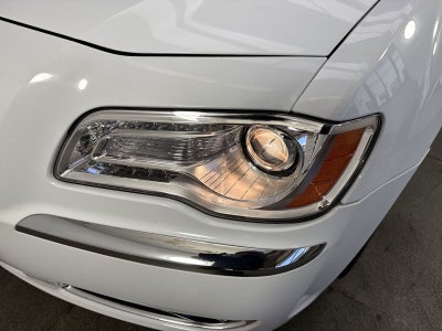 2011 Chrysler 300C Base