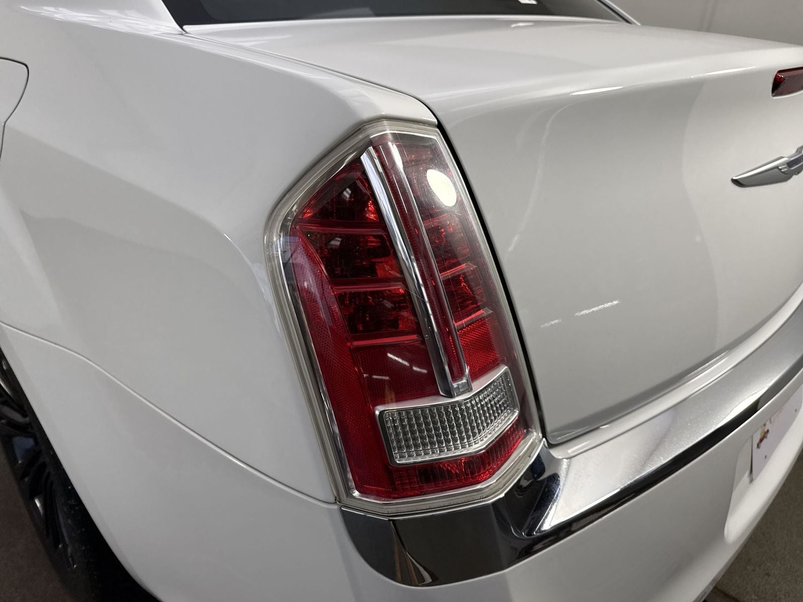 2011 Chrysler 300C Base