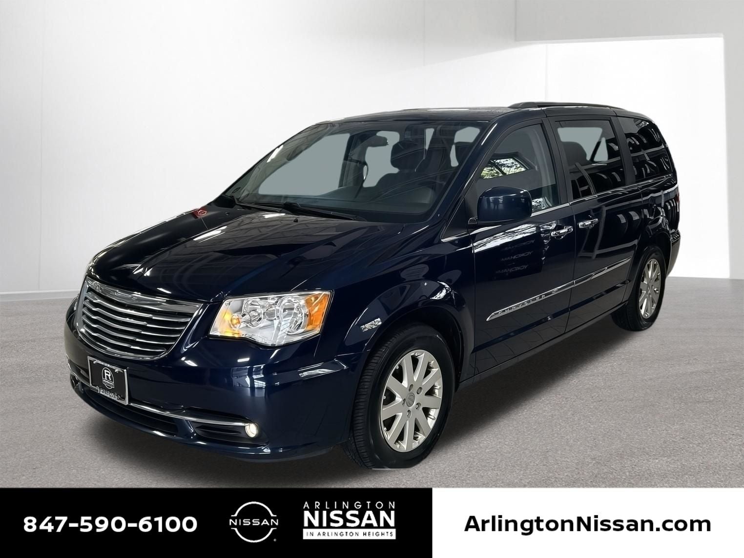 2016 Chrysler Town & Country Touring