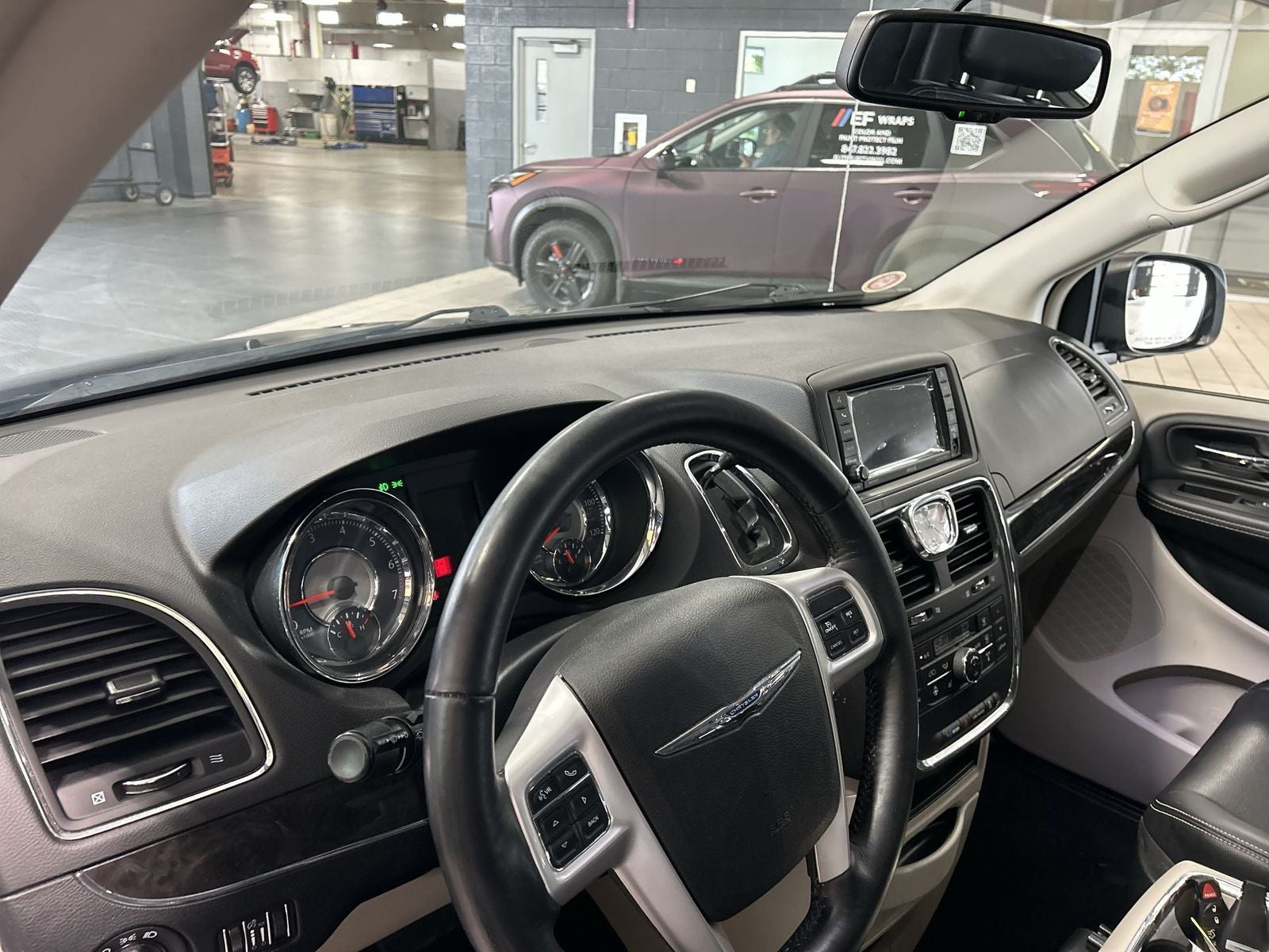2016 Chrysler Town & Country Touring