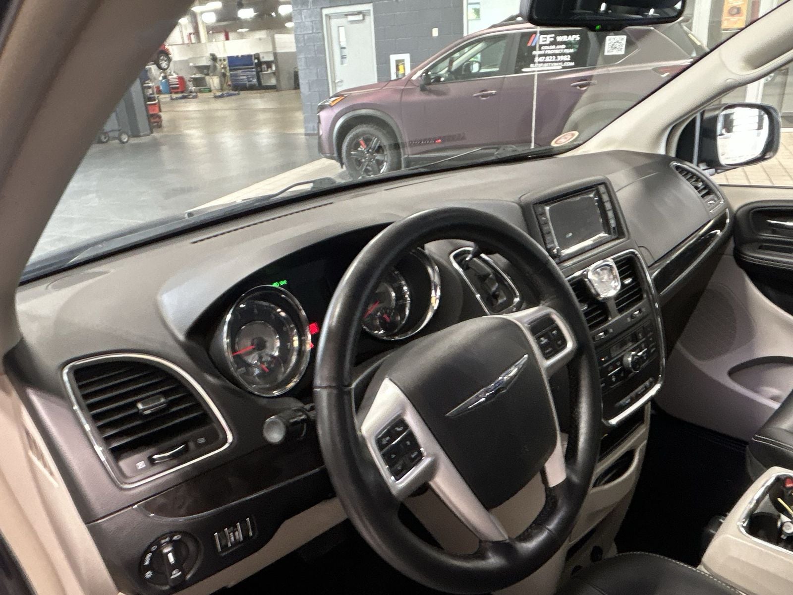 2016 Chrysler Town & Country Touring