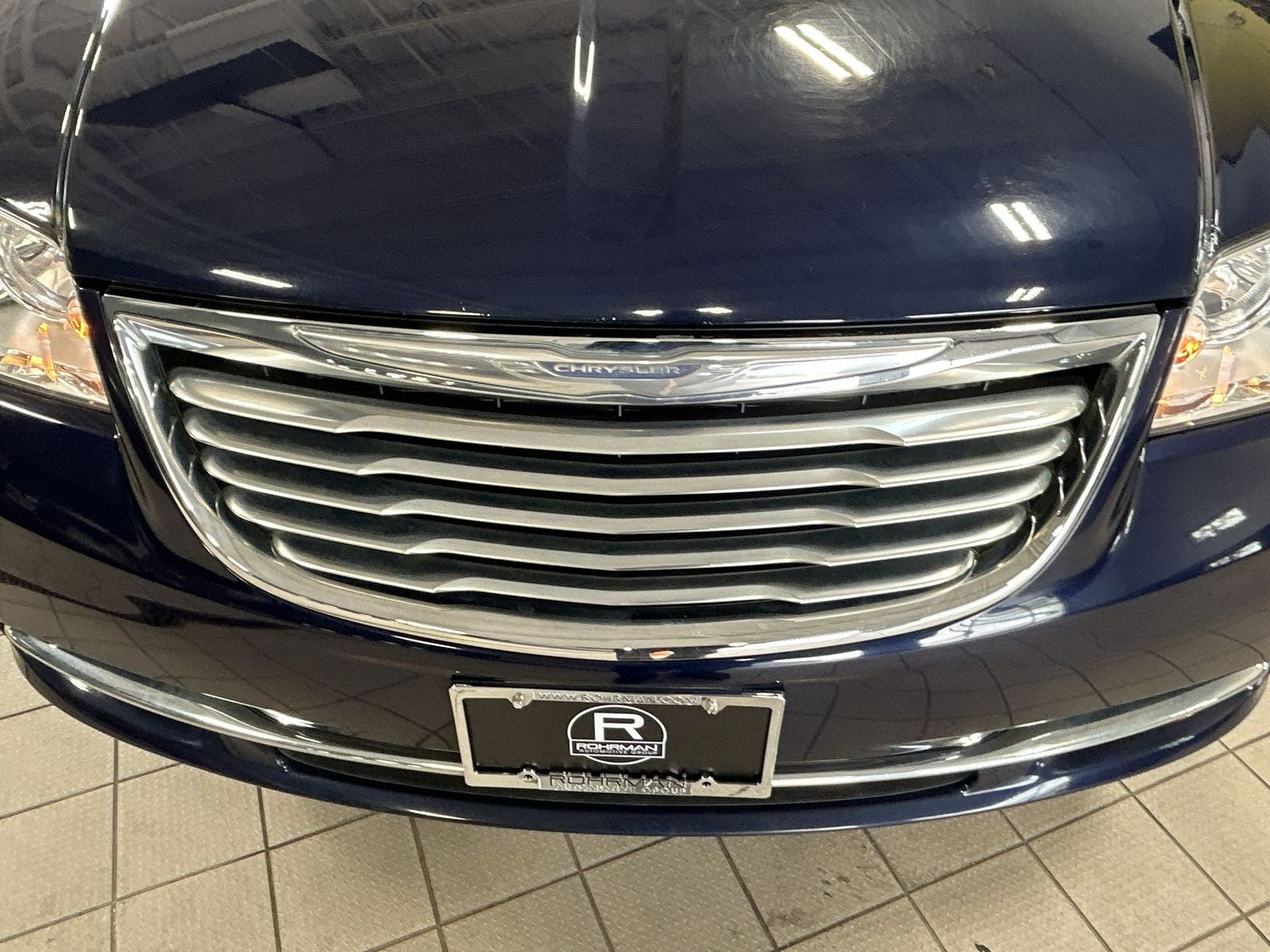 2016 Chrysler Town & Country Touring