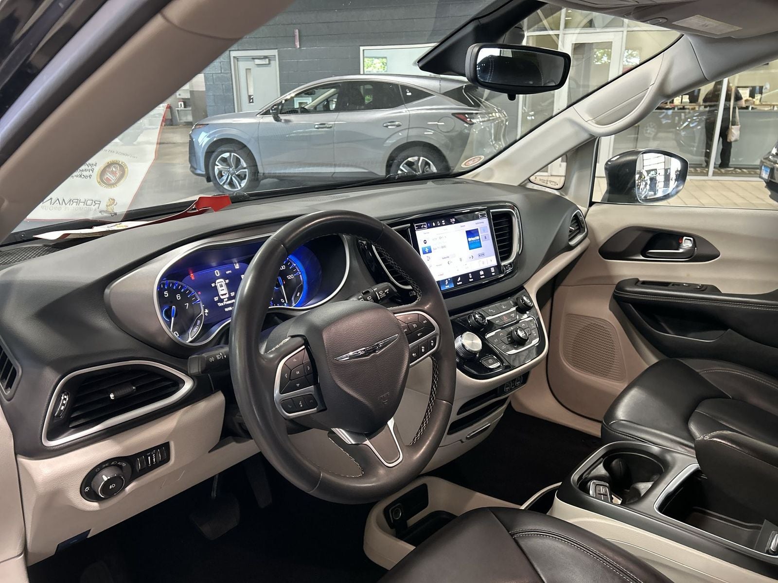 2023 Chrysler Pacifica Touring L