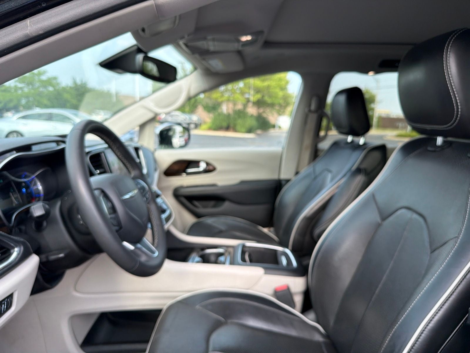 2023 Chrysler Pacifica Hybrid Limited