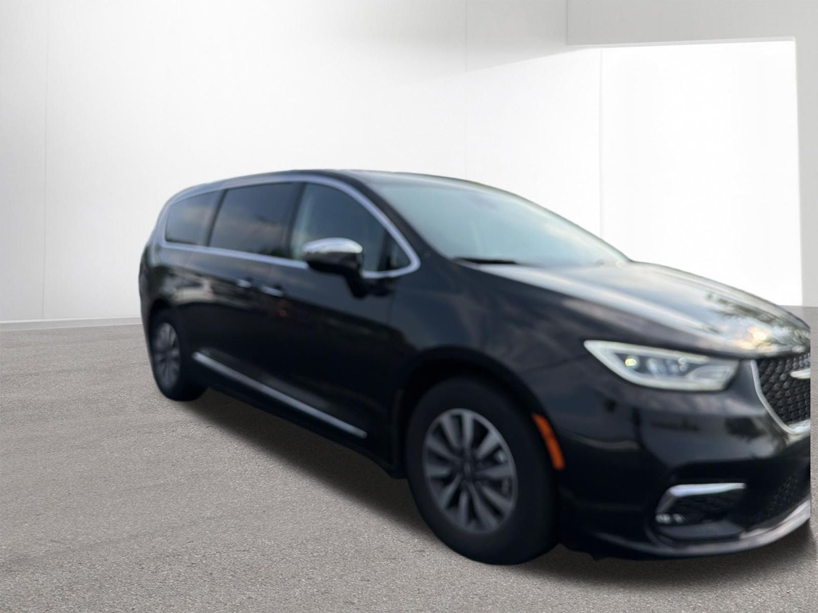 2023 Chrysler Pacifica Hybrid Limited