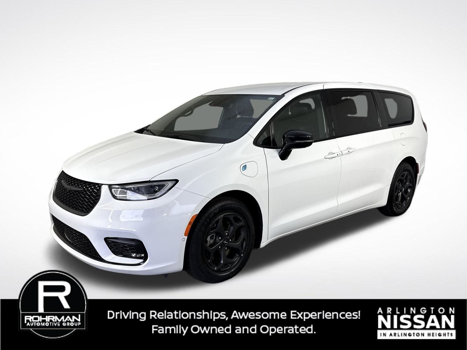 2024 Chrysler Pacifica Hybrid Select S Appearance
