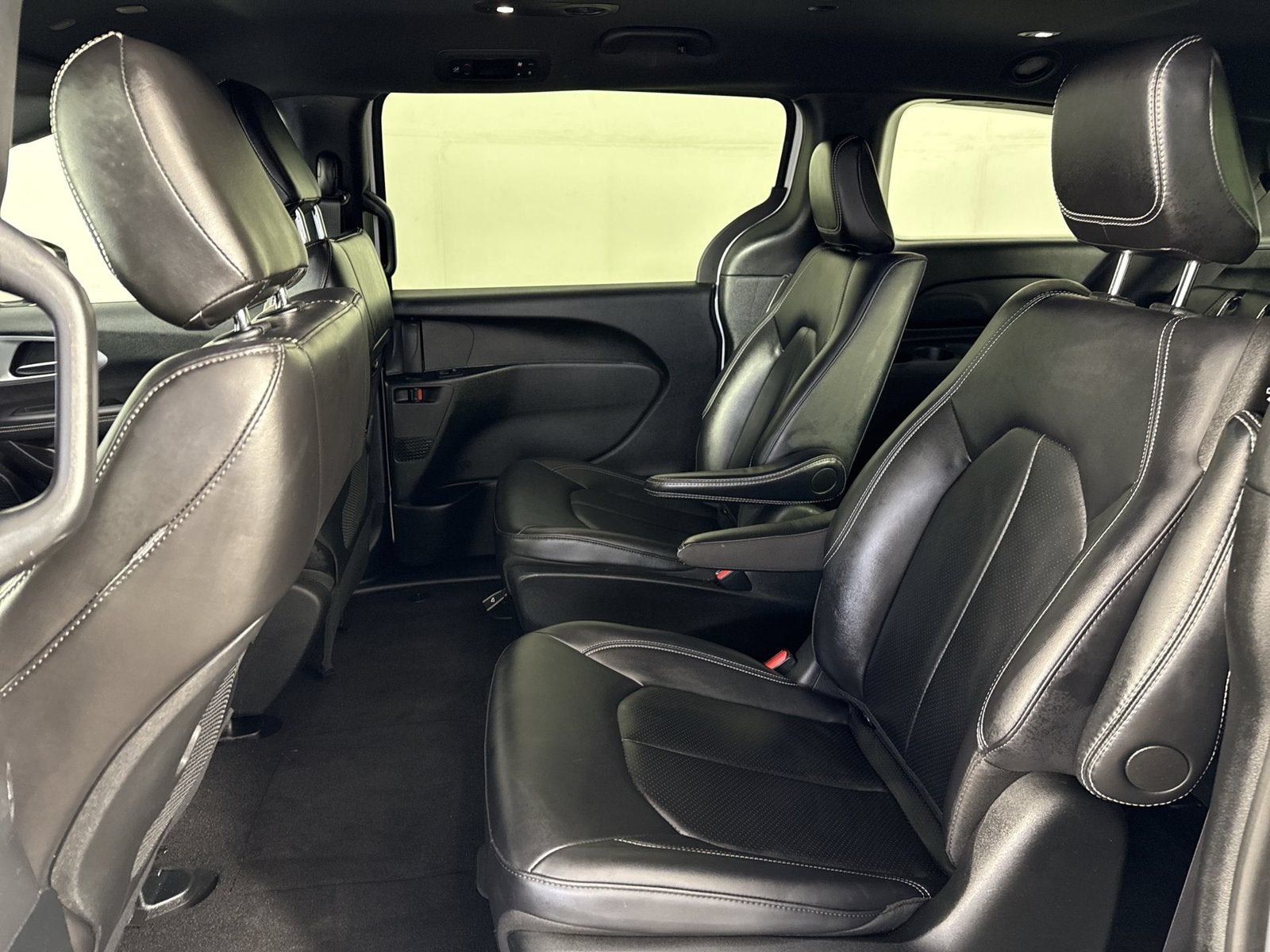 2024 Chrysler Pacifica Hybrid Select S Appearance