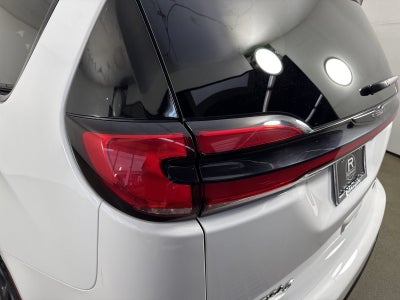 2024 Chrysler Pacifica Hybrid Select S Appearance