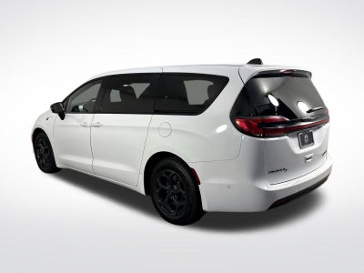 2024 Chrysler Pacifica Hybrid Select S Appearance