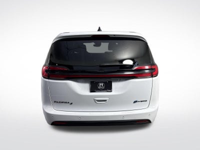 2024 Chrysler Pacifica Hybrid Select S Appearance