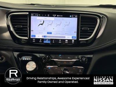 2024 Chrysler Pacifica Hybrid Select S Appearance