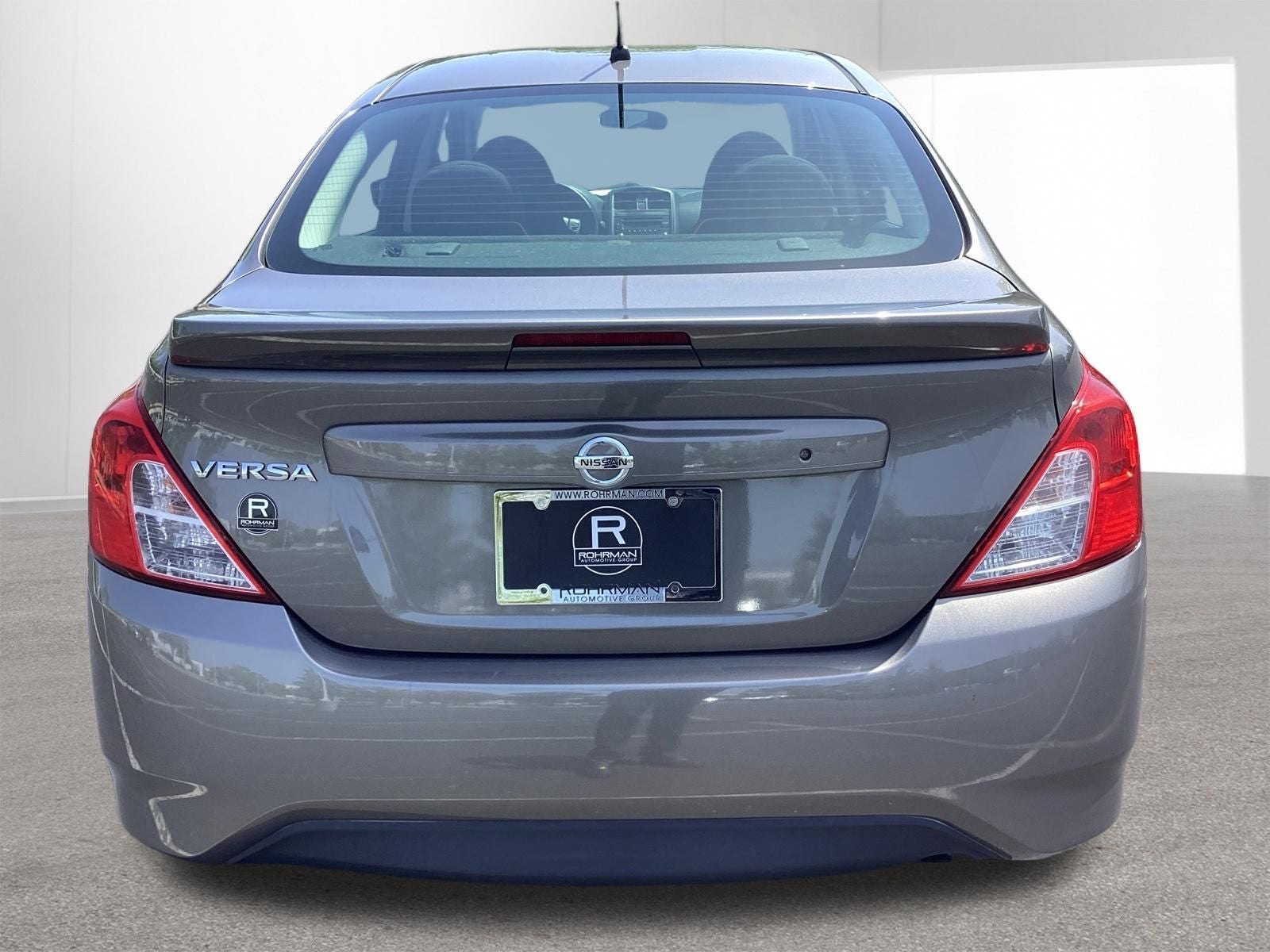 2017 Nissan Versa 1.6 S Plus