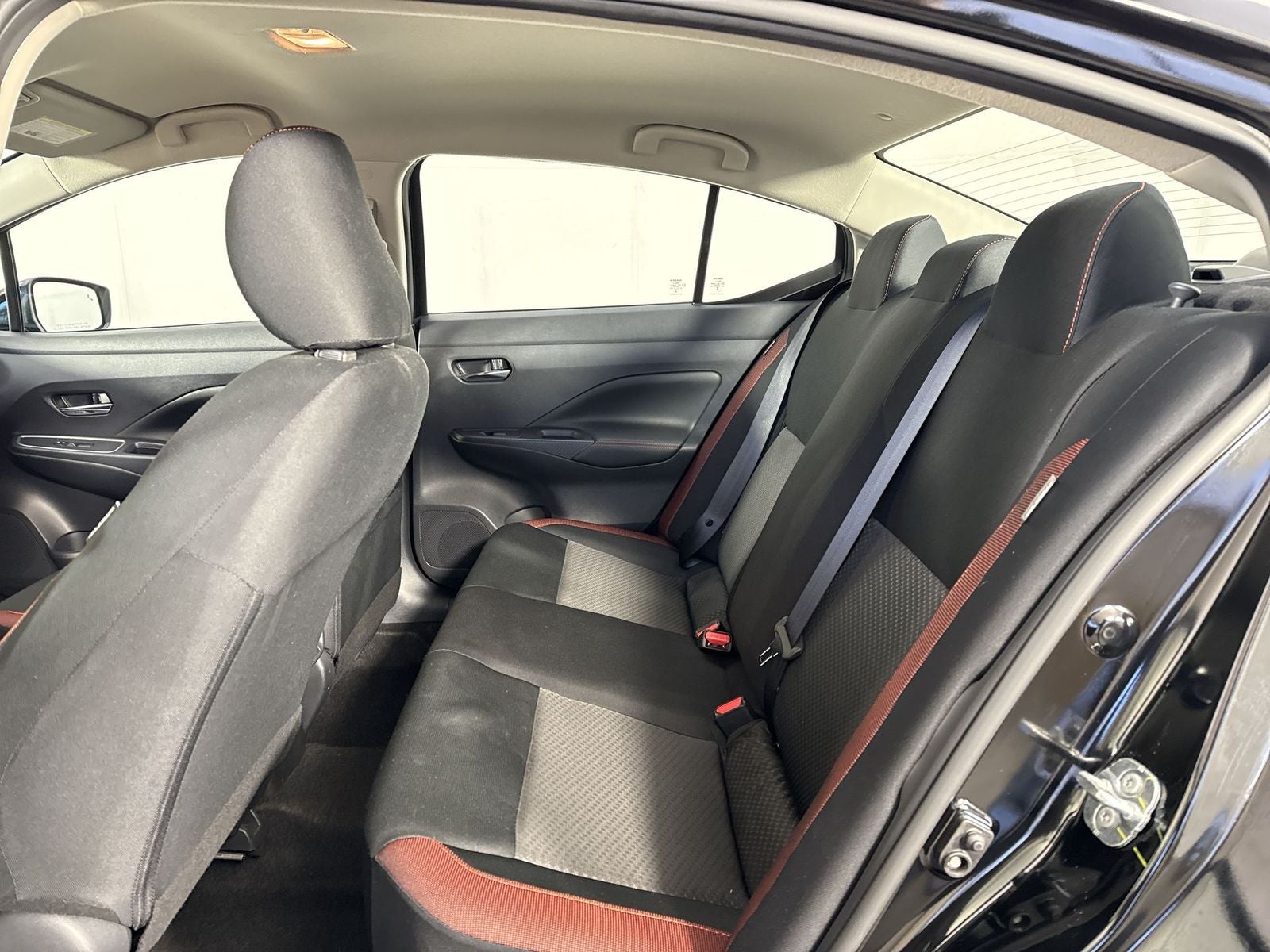 2025 Nissan Versa 1.6 SR