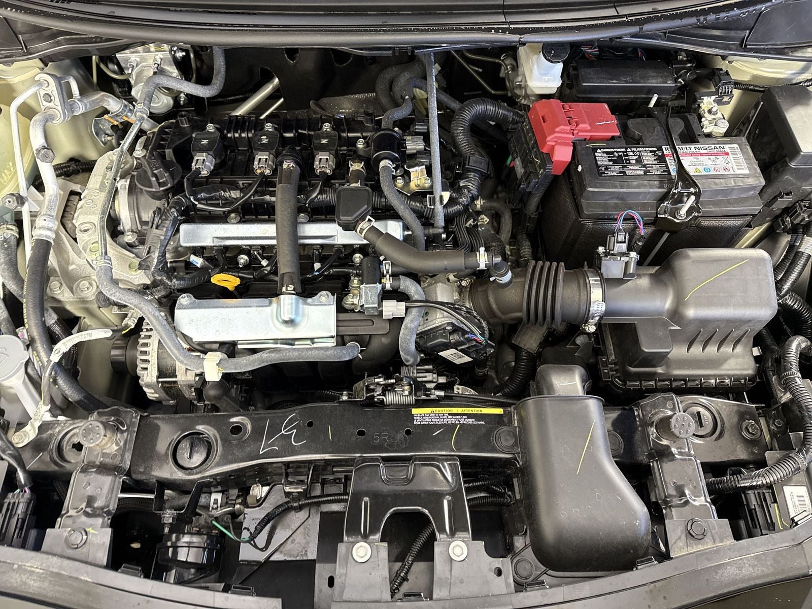 2025 Nissan Versa 1.6 SR