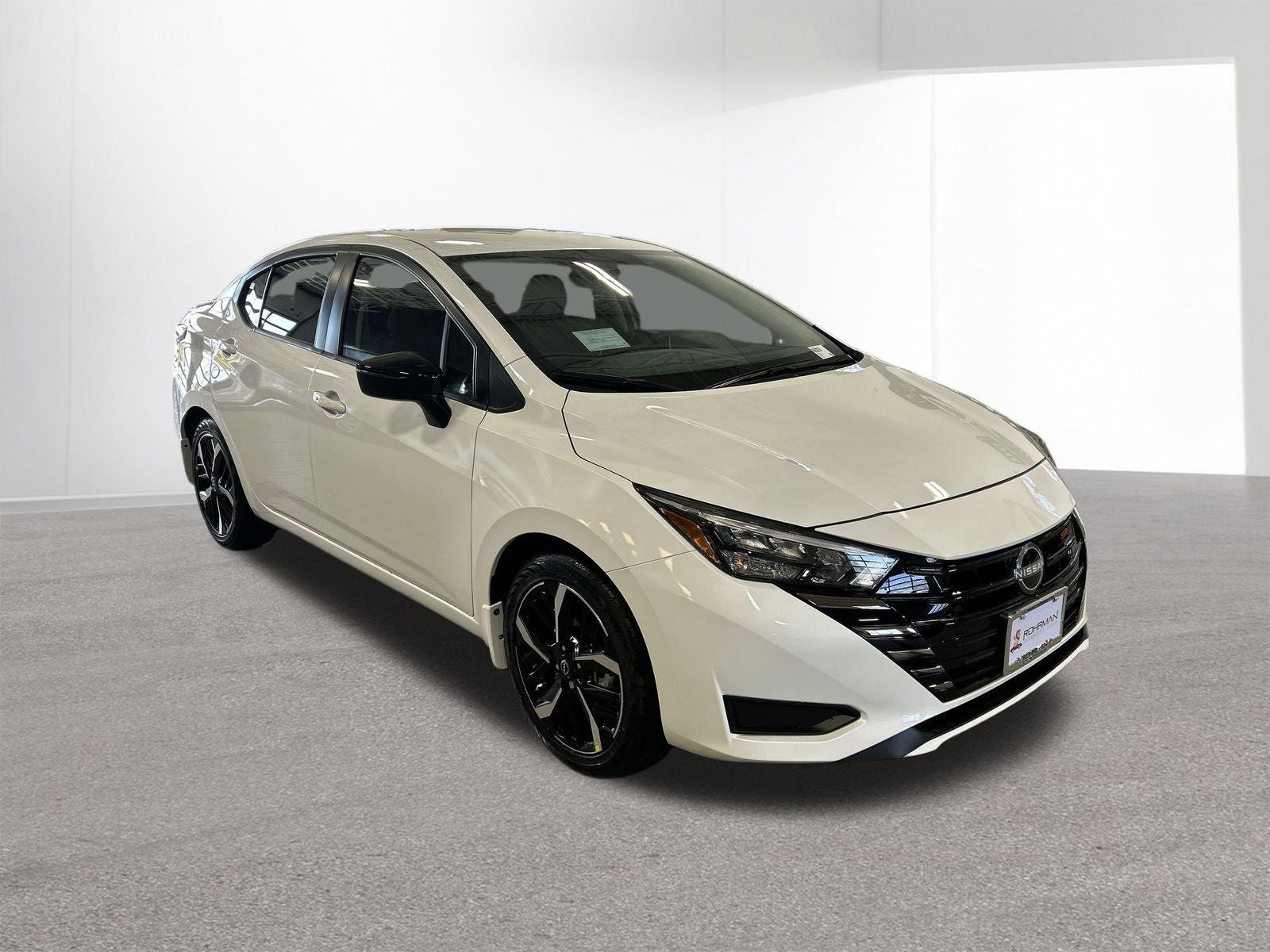 2025 Nissan Versa 1.6 SR