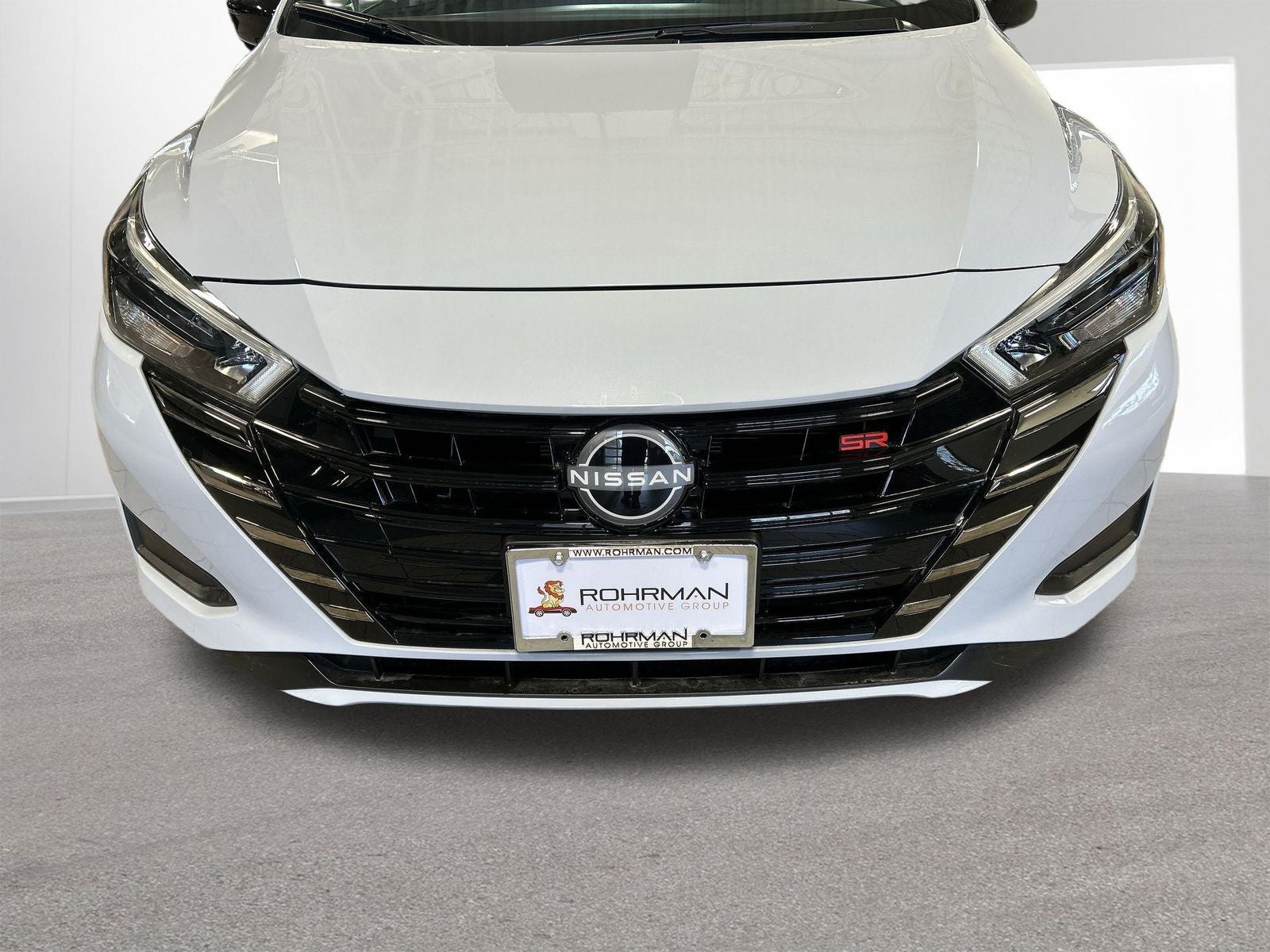 2025 Nissan Versa 1.6 SR